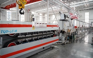 150型电缆挤出机